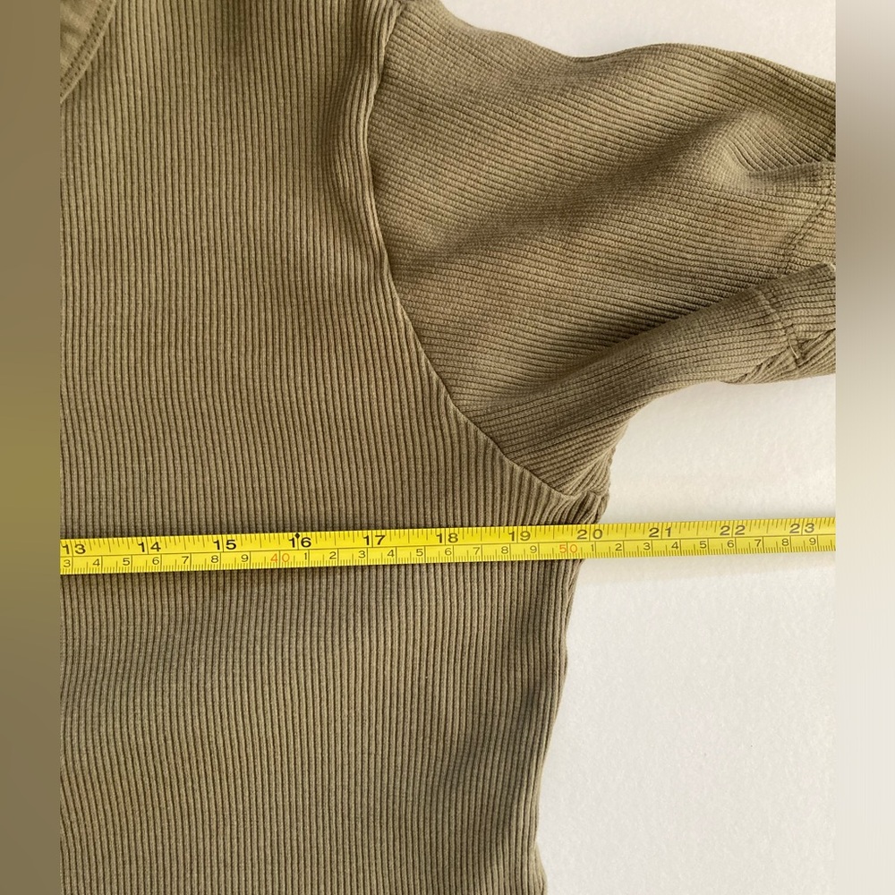 ZARA | Women’s Ribbed Crew Neck Blouse - Picture 4 of 6